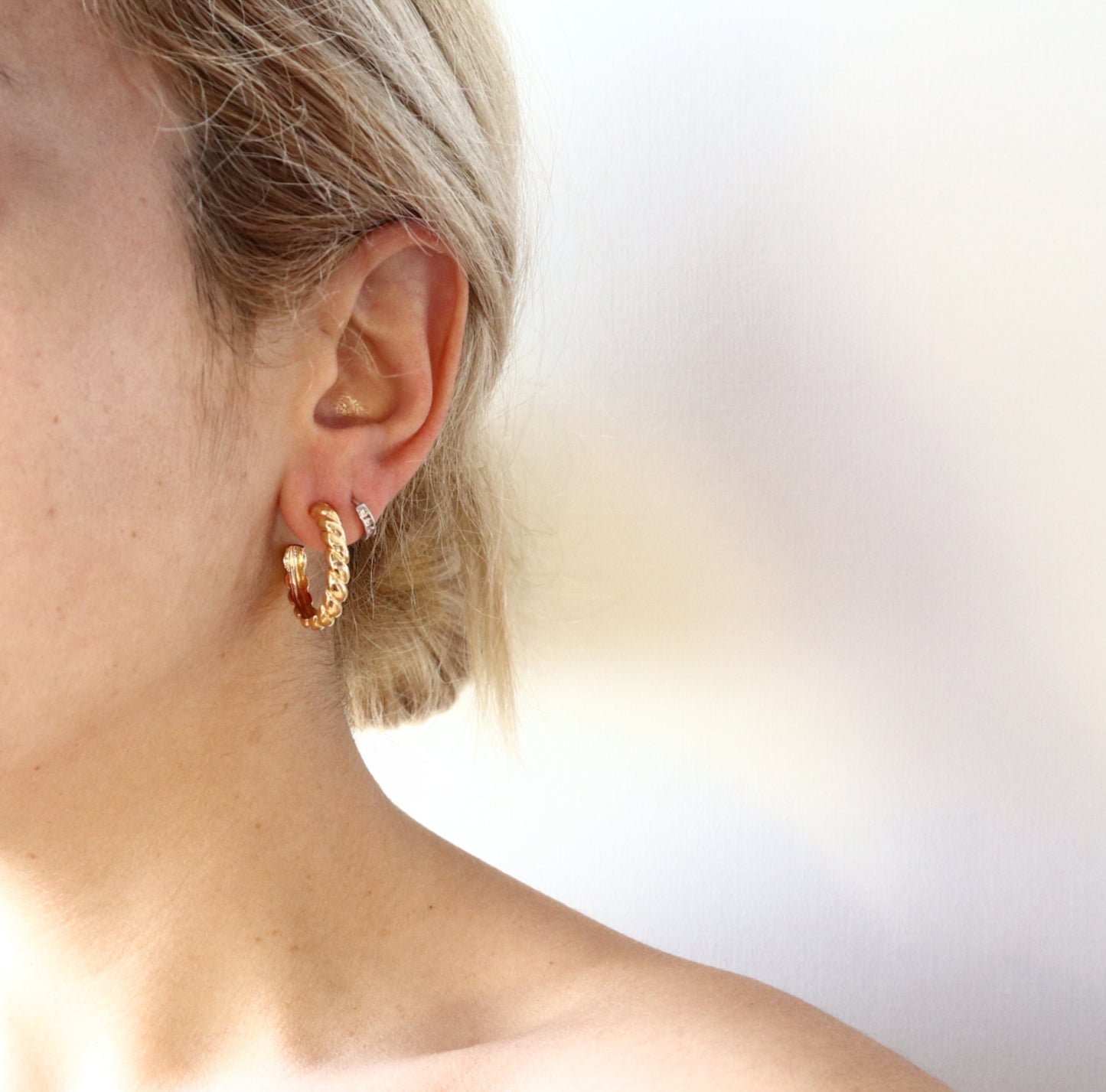 Swirl Hoops Earrings (M size) – Ellina's Treasures